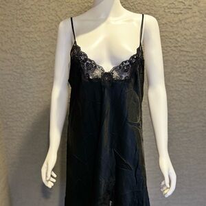 Gilligan & O'Malley Black Lace Chemise
